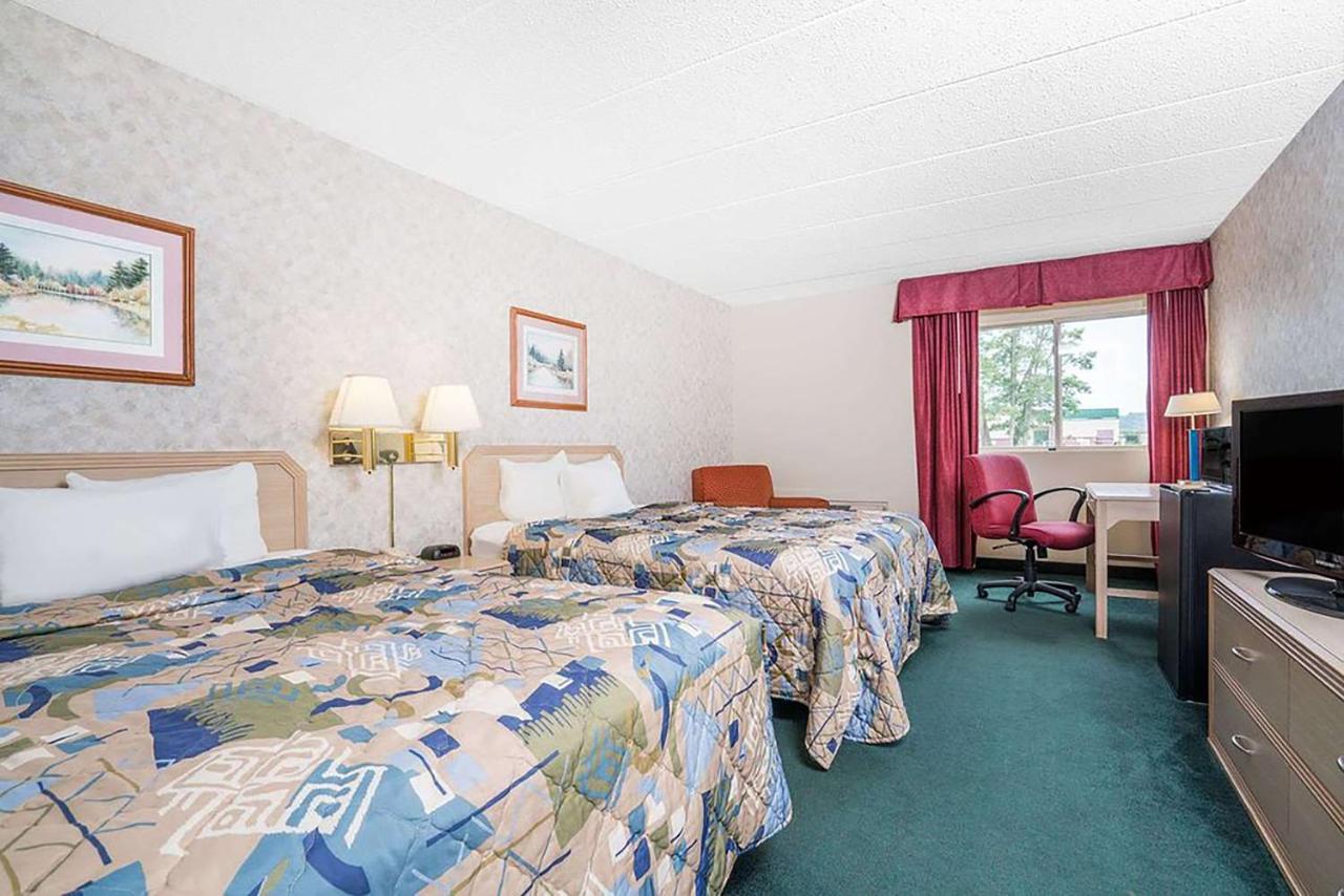 Days Inn Hotel & Conference Center 라 크로스 외부 사진