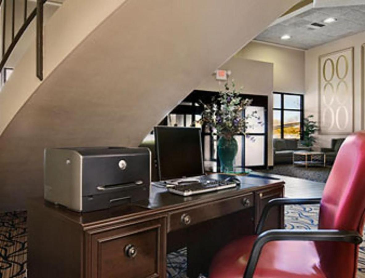 Days Inn Hotel & Conference Center 라 크로스 객실 사진